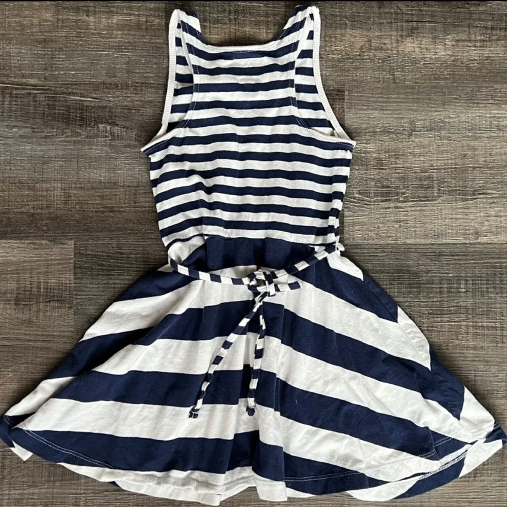 💞 Little Girls Size 5 (XS) Old Navy Blue & White Striped Dress